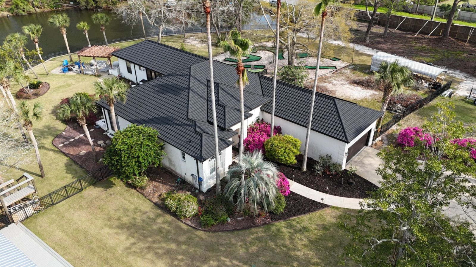 Roofing project by ROTI Project Management